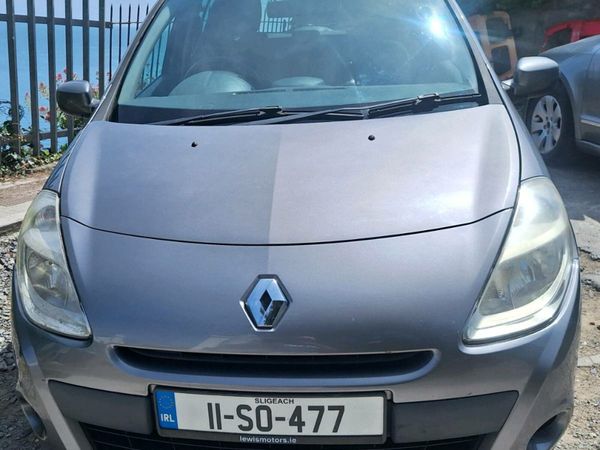 Renault Clio Hatchback, Diesel, 2011, Grey