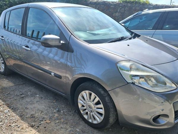 Renault Clio Hatchback, Diesel, 2011, Grey