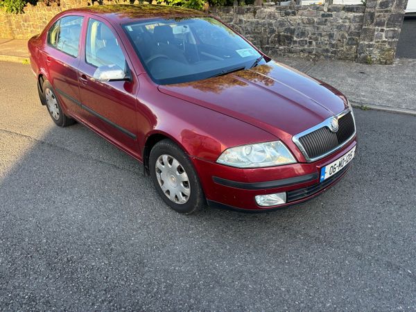 Skoda Octavia Hatchback, Diesel, 2006, Red