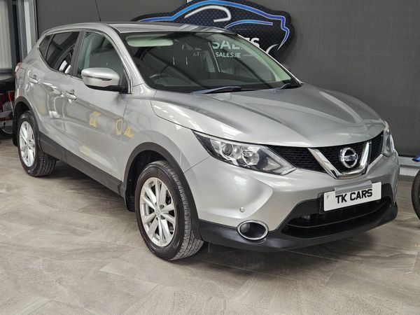 Nissan Qashqai Hatchback, Diesel, 2015, Silver