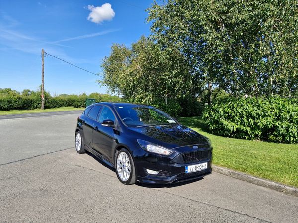 Ford Focus Hatchback, Petrol, 2017, Black