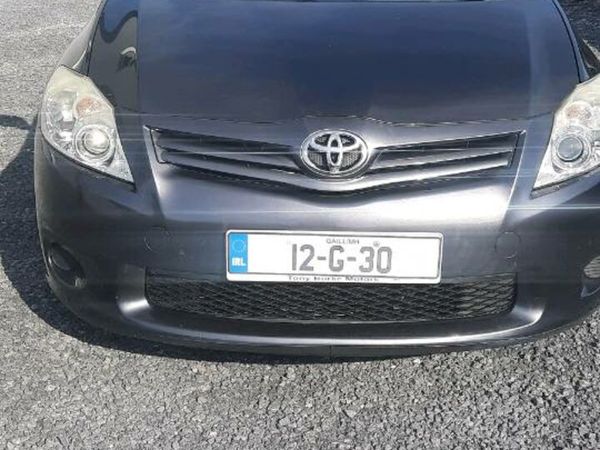 Toyota Auris Hatchback, Diesel, 2012, Grey
