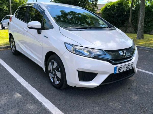 Honda Fit Hatchback, Petrol Hybrid, 2015, White