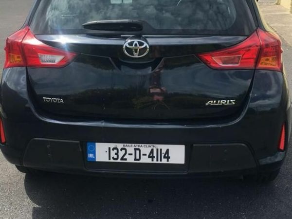 Toyota Auris Hatchback, Diesel, 2013, Black