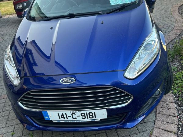 Ford Fiesta Hatchback, Petrol, 2014, Blue