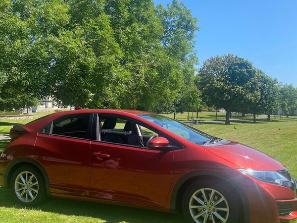 Honda Civic Hatchback, Diesel, 2016, Red