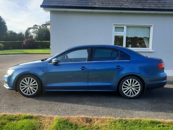 Volkswagen Jetta Saloon, Diesel, 2015, Blue