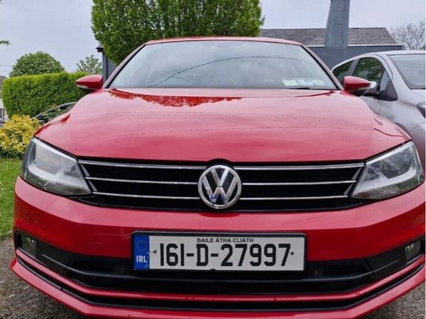Volkswagen Jetta Saloon, Diesel, 2016, Red