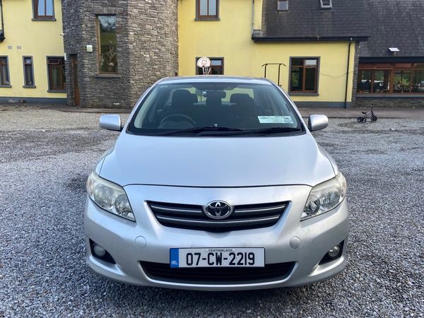 Toyota Corolla Saloon, Petrol, 2007, Silver