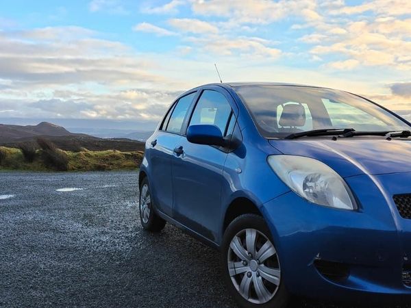 Toyota Yaris Hatchback, Petrol, 2008, Blue