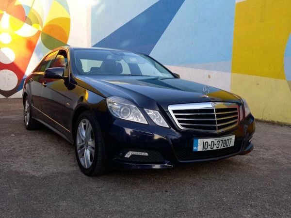 Mercedes-Benz E-Class Saloon, Diesel, 2010, Blue