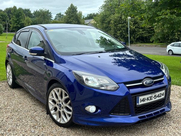 Ford Focus Hatchback, Petrol, 2014, Blue