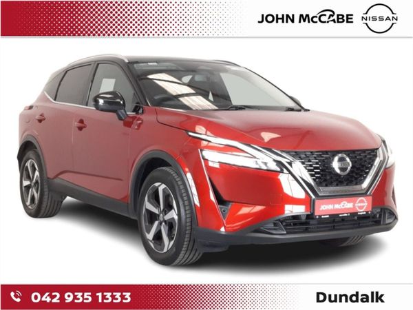 Nissan Qashqai MPV, Petrol Hybrid, 2021, Red