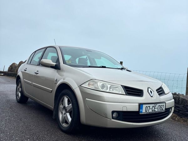 Renault Megane Saloon, Petrol, 2007, Yellow