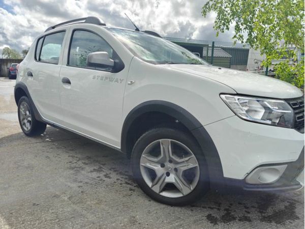 Dacia Sandero Hatchback, Diesel, 2017, White