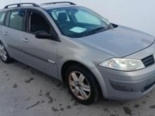 Renault Megane Estate, Petrol, 2004, Silver