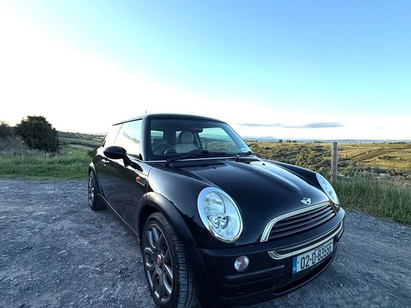Mini One Hatchback, Petrol, 2002, Black