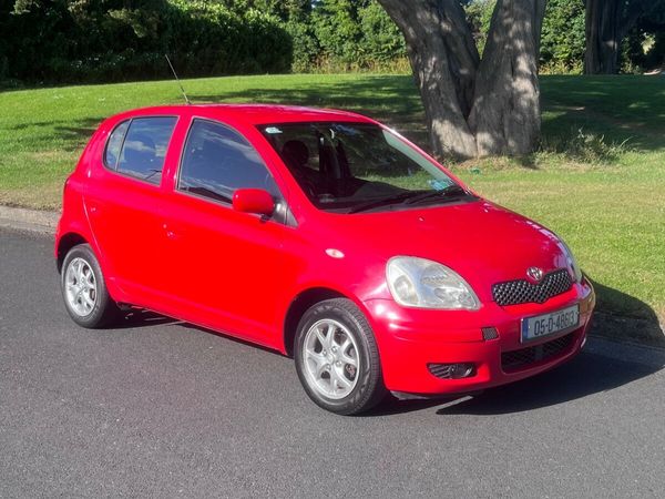 Toyota Yaris Hatchback, Petrol, 2005, Red