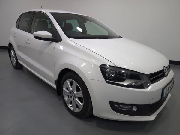 Volkswagen Polo Hatchback, Petrol, 2012, White