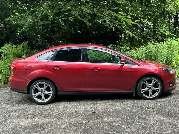 Ford Focus Saloon, Diesel, 2017, Red