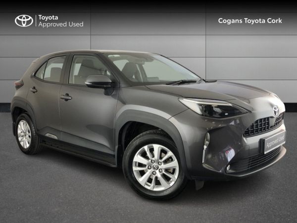 Toyota Yaris Cross Hatchback, Petrol Hybrid, 2022, Grey