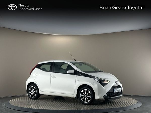 Toyota Aygo Hatchback, Petrol, 2021, White