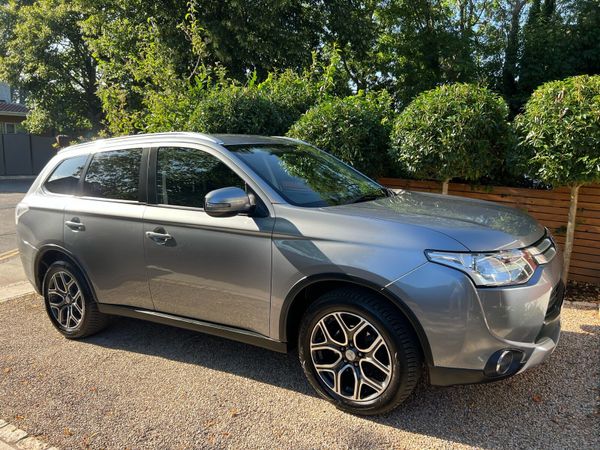 Mitsubishi Outlander SUV, Diesel, 2015, Grey