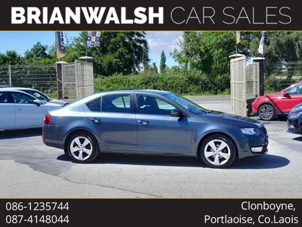 Skoda Octavia Hatchback, Diesel, 2014, Grey