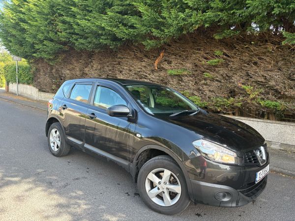 Nissan Qashqai Hatchback, Diesel, 2012, Black