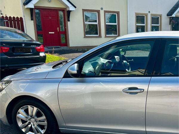 Peugeot 308 Hatchback, Diesel, 2014, Grey