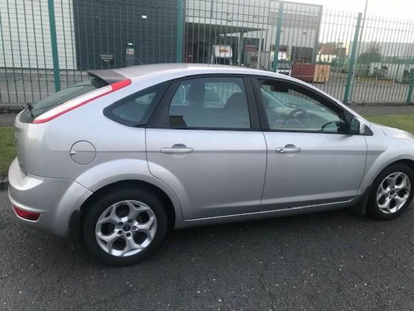 Ford Focus Hatchback, Diesel, 2011, Silver