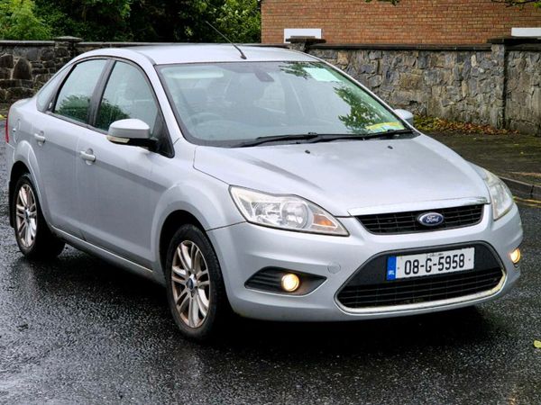 Ford Focus Saloon, Petrol, 2008, Silver