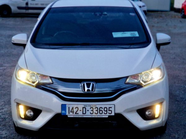 Honda Fit Hatchback, Petrol Hybrid, 2014, White