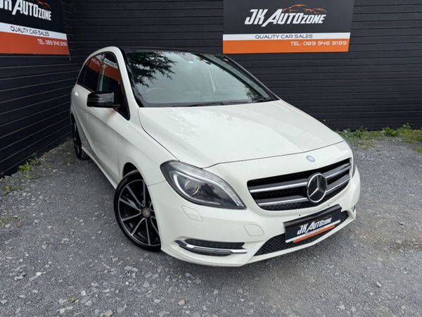Mercedes-Benz B-Class Hatchback, Petrol, 2014, White