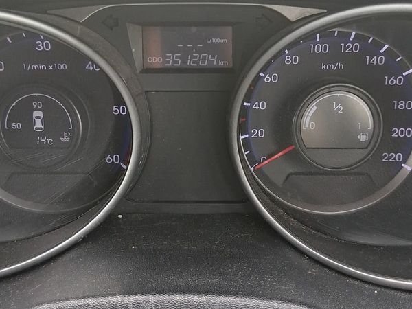 Hyundai ix35 SUV, Diesel, 2011, Silver
