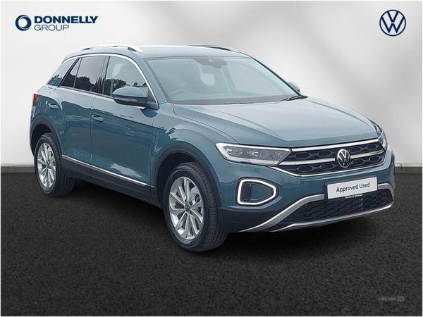 Volkswagen T-Roc , Petrol, 2024, Blue