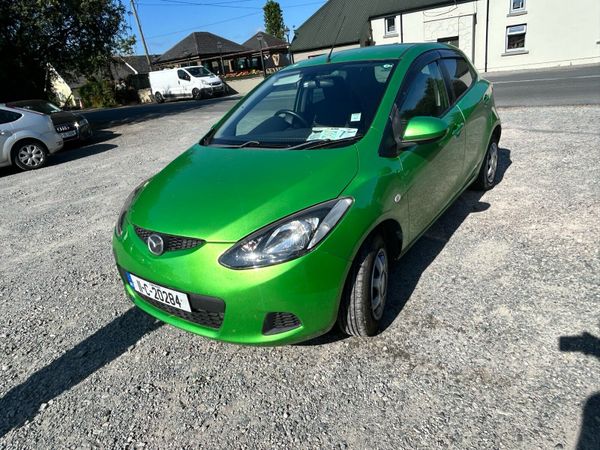Mazda Demio MPV, Petrol, 2011, Green