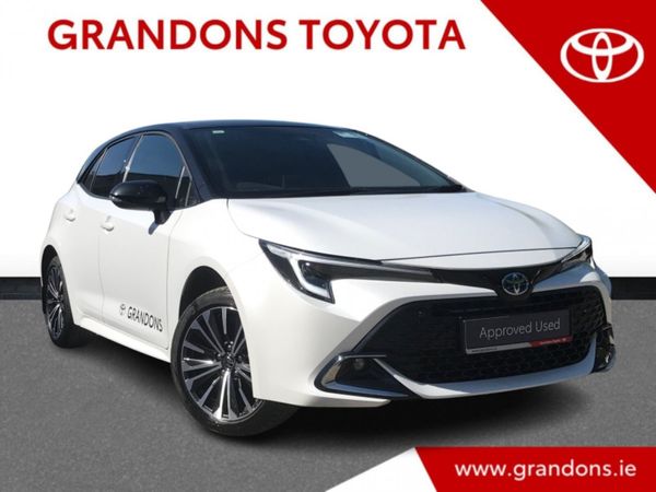Toyota Corolla Hatchback, Petrol Hybrid, 2025, White