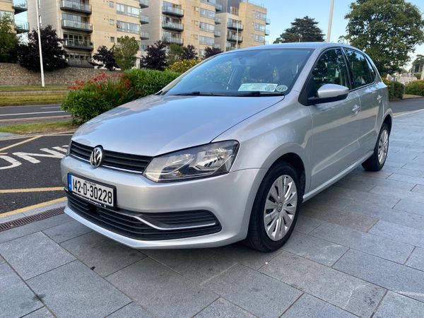 Volkswagen Polo Hatchback, Petrol, 2014, Silver