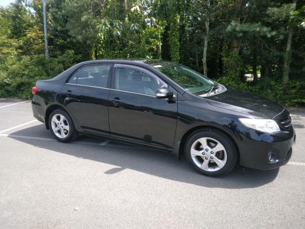 Toyota Corolla Saloon, Diesel, 2012, Black