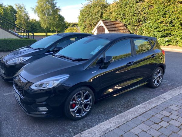 Ford Fiesta Hatchback, Petrol, 2018, Black