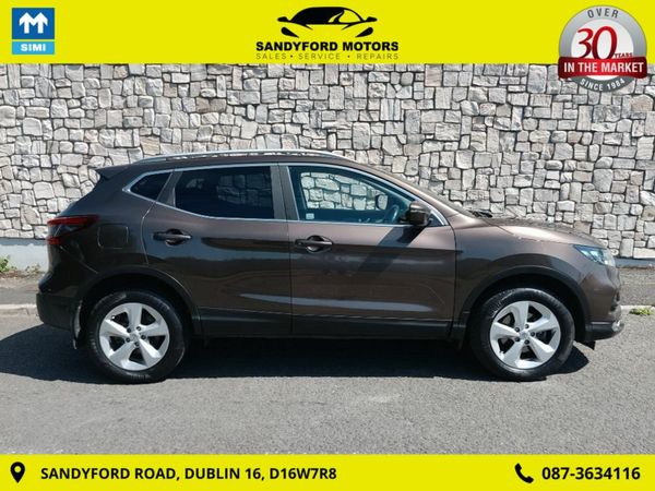 Nissan Qashqai MPV, Petrol, 2018, Brown