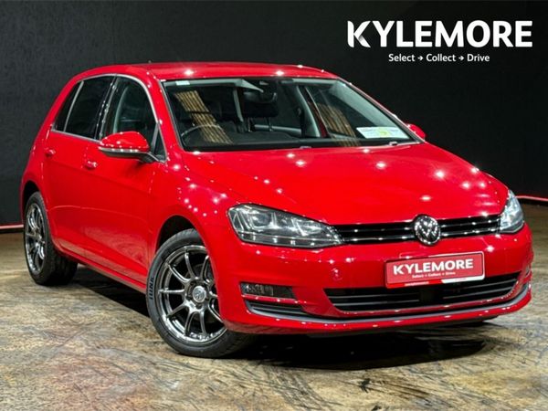 Volkswagen Golf Hatchback, Petrol, 2017, Red