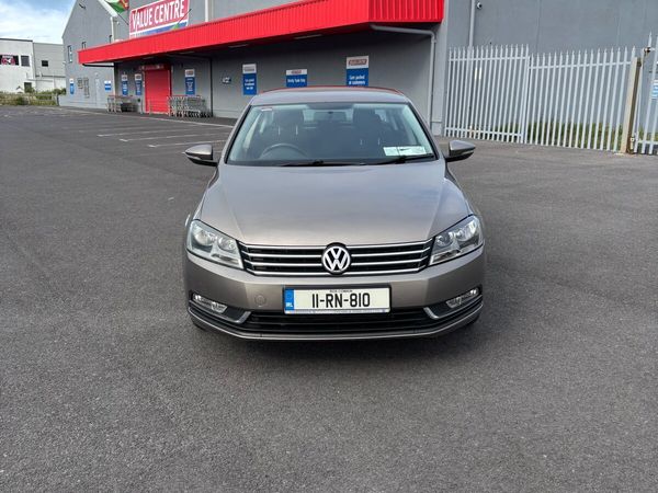 Volkswagen Passat Saloon, Diesel, 2011, Brown