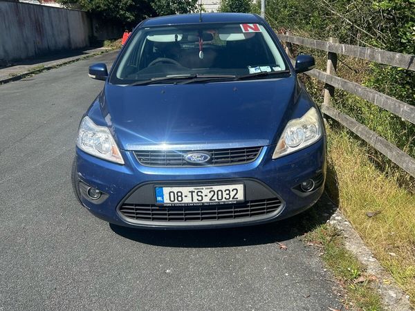 Ford Focus Hatchback, Petrol, 2008, Blue