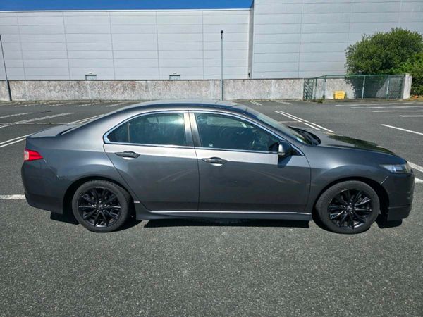 Honda Accord Saloon, Diesel, 2012, Grey