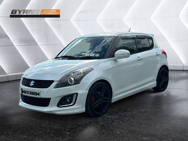 Suzuki Swift Hatchback, Petrol, 2014, White