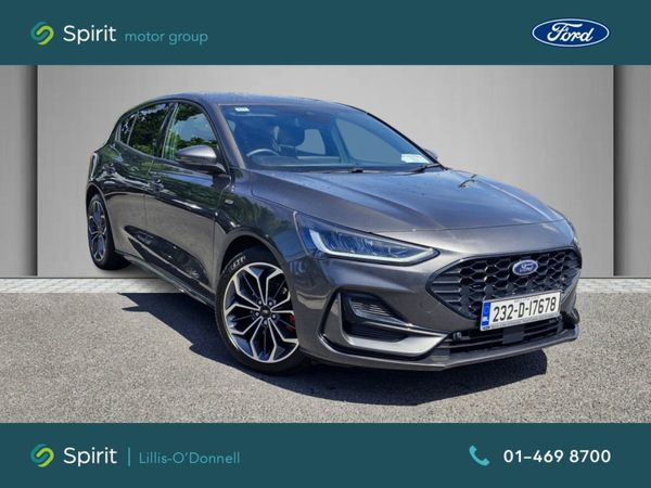 Ford Focus Hatchback, Petrol, 2023, Grey