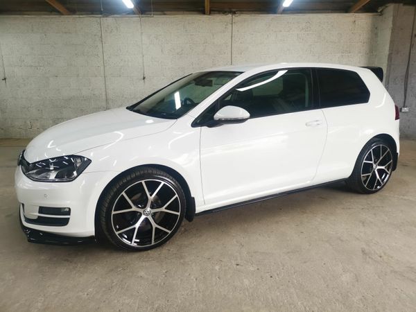 Volkswagen Golf Hatchback, Diesel, 2015, White