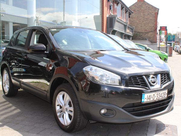 Nissan Qashqai Hatchback, Diesel, 2014, Black